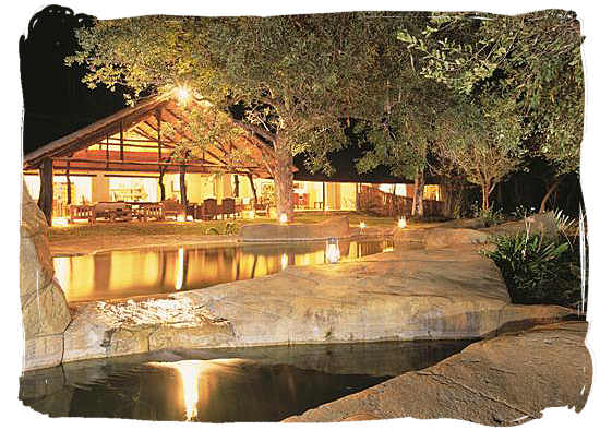 Chapungu Lodge in the luxury Thornbush private game reserve