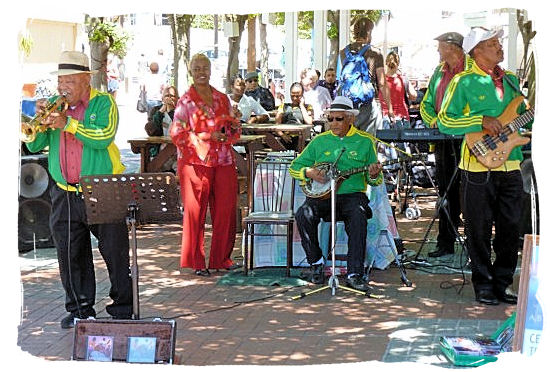 One of the many local bands entertaining the visitors at the V&A Waterfront - Victoria & Alfred Waterfront Cape Town, Table Mountain Backdrop