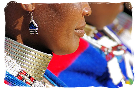 Ndebele woman wearing the thick brass rings around her neck - The Ndebele People, Culture and Language