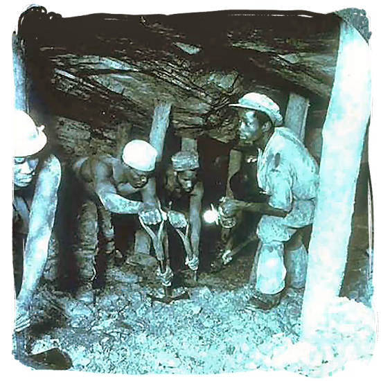 Picture of miners underground in a Johannesburg gold mine taken in 1935 - City of Johannesburg South Africa History, Culture, Museums