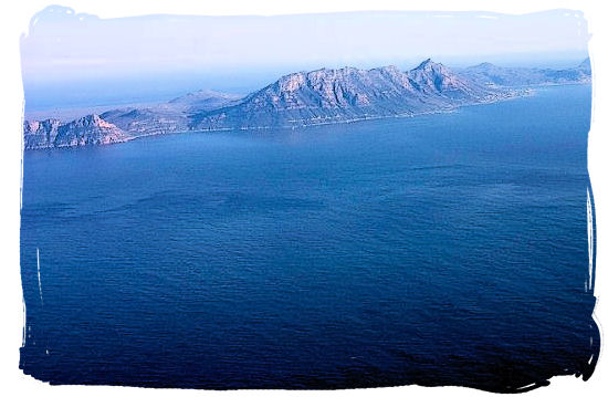 View of the Cape Peninsula on the flight in to Cape Town - Cheap Flights to Cape Town International Airport South Africa 