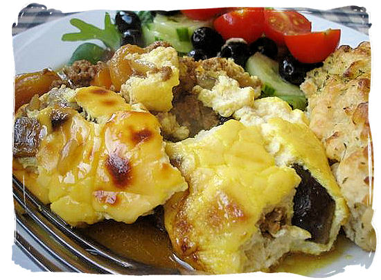 Bobotie, a delicious Cape Malay dish with its origins in the 17th century - Delicious food in South Africa, South African food guide