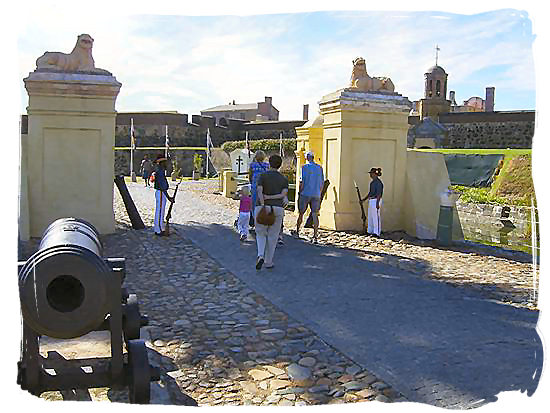 Ceremony of the guards in the front court yard of the Castle of good Hope - Colonial history of South Africa
