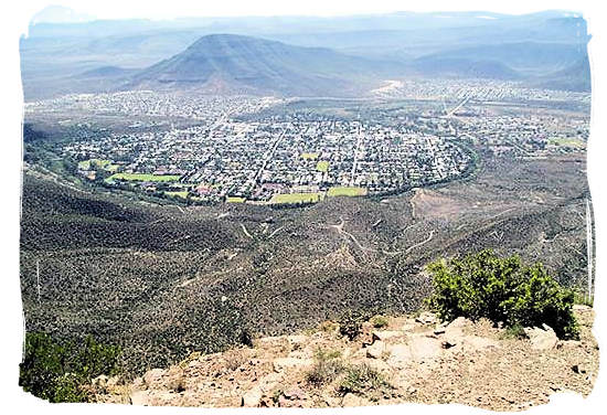 The town of Graaff-Reinette almost encircled by a loop of the Sundays river and the Park itself - Camdeboo National Park (previously Karoo Nature Reserve)