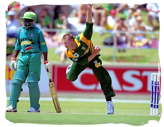 South African allrounder Lance Klusener bowls against Kenya - South Africa cricket