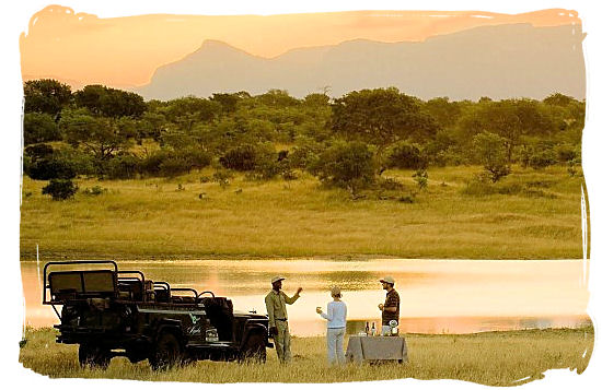 Sundowners in the bush in Phinda private game reserve