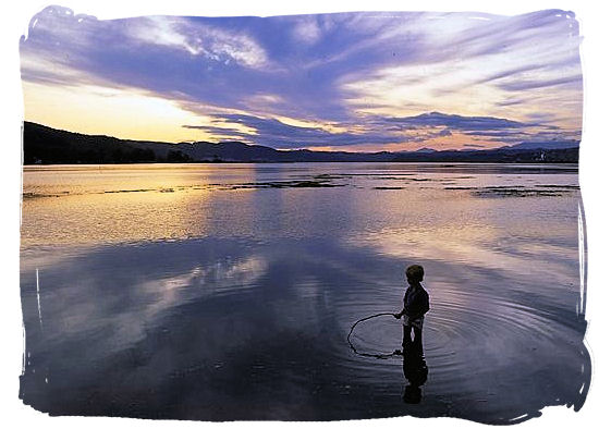 Sunset over the Knysna lagoon - Knysna Weather and Climate Features