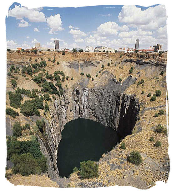 The Big Hole at Kimberley after the diamond diggers have long gone - Discovery of Gold and Diamonds in South Africa